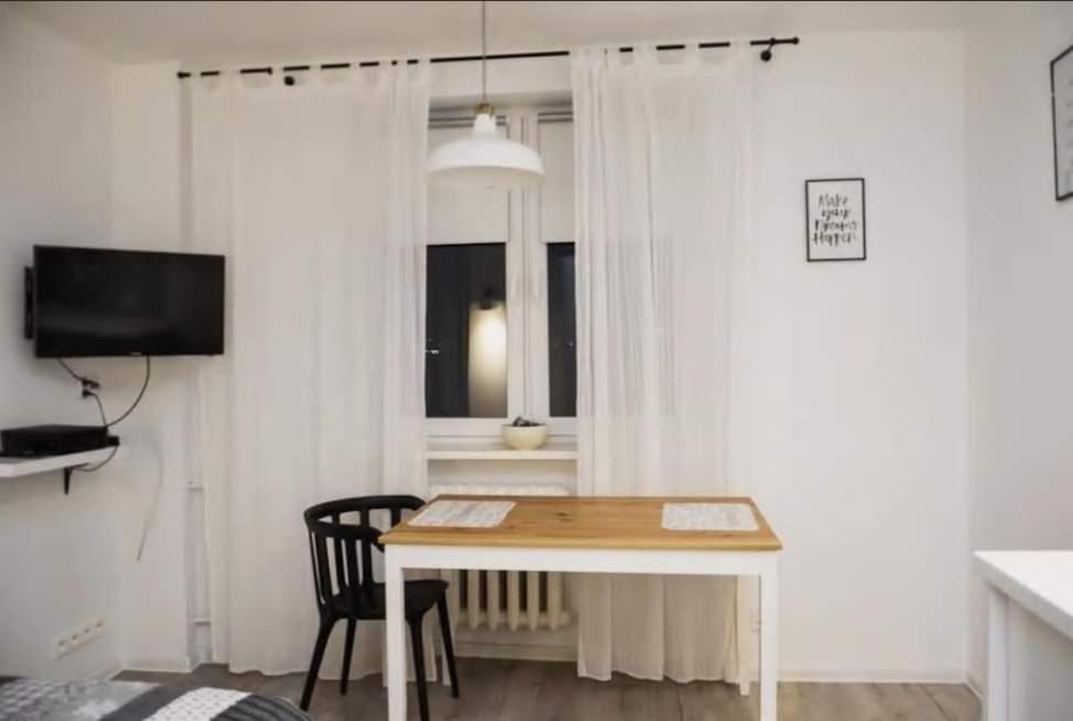 Apartamenty Centrum Warschau Buitenkant foto